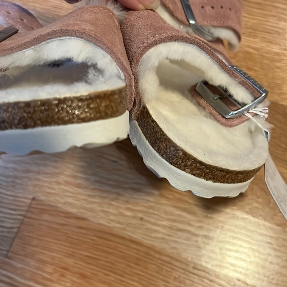 Birkenstock Arizona Shearling Suede Leather Size 8 Light Rose NWT - Picture 13 of 13